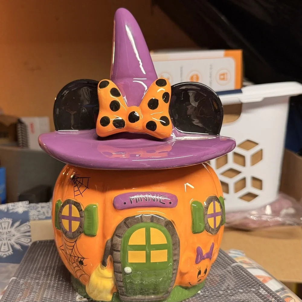 Disney Minnie Mouse Halloween Pumpkin House Ceramic Cookie Jar Hand Painted Deco